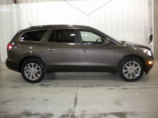 Buick Enclave 2011 photo 2