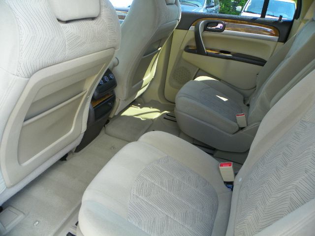 Buick Enclave 2011 photo 18