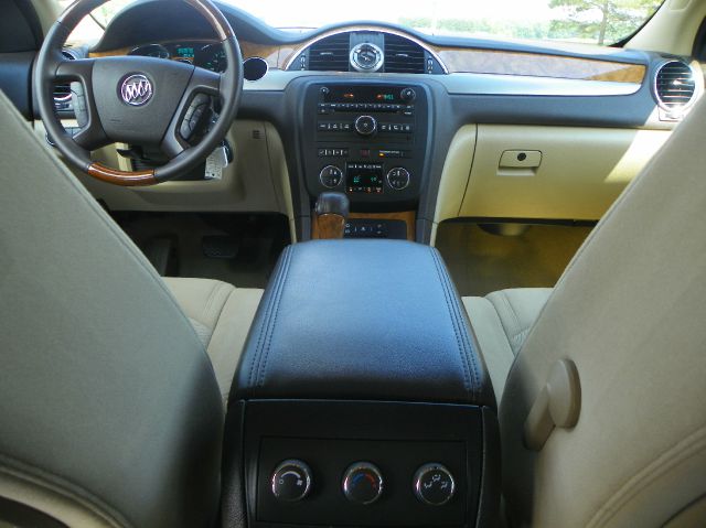 Buick Enclave 2011 photo 19