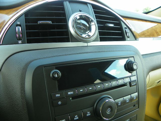 Buick Enclave 2011 photo 28