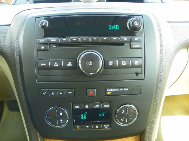 Buick Enclave 2011 photo 9