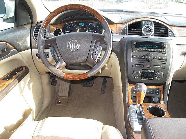 Buick Enclave 2011 photo 4