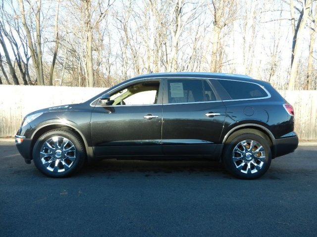 Buick Enclave 2011 photo 1