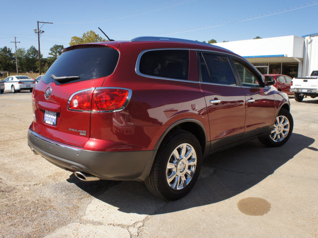 Buick Enclave 2011 photo 1