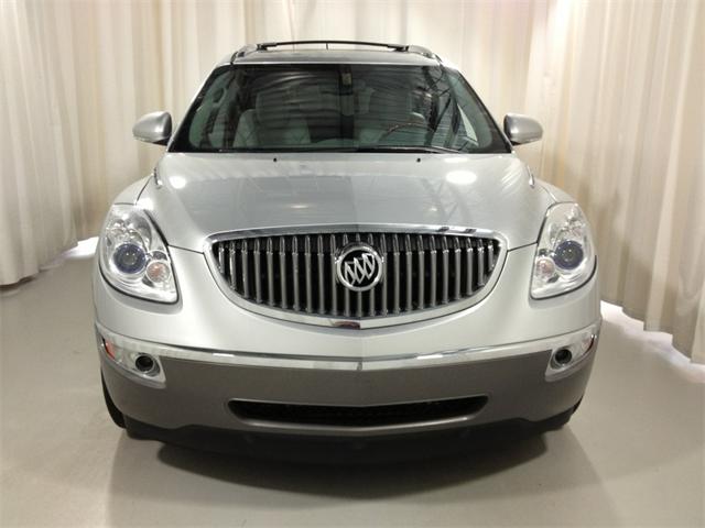 Buick Enclave 2011 photo 1