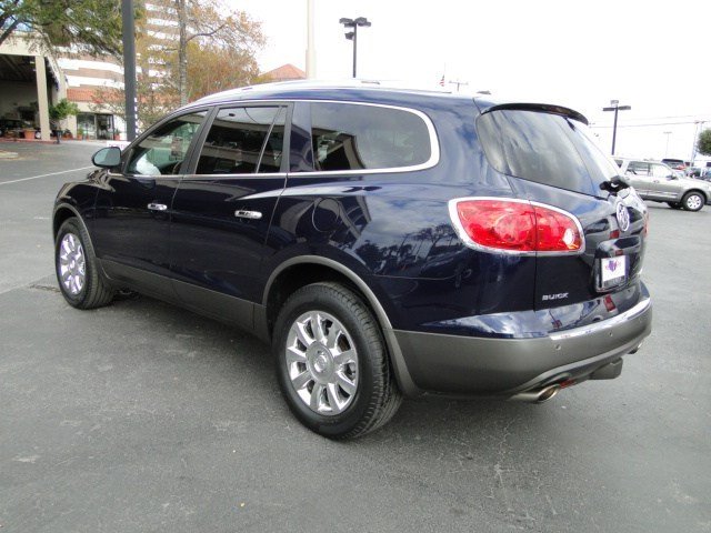 Buick Enclave 2011 photo 3