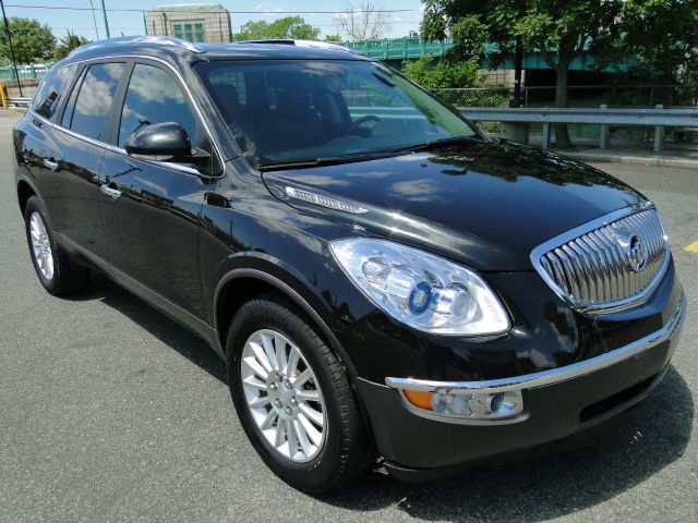 Buick Enclave 2011 photo 1