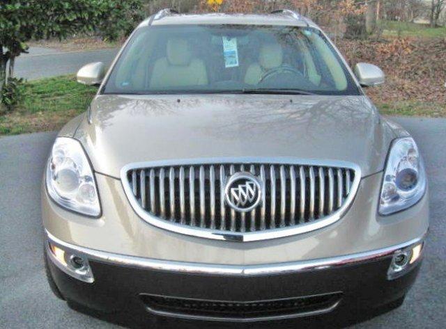 Buick Enclave 2011 photo 1