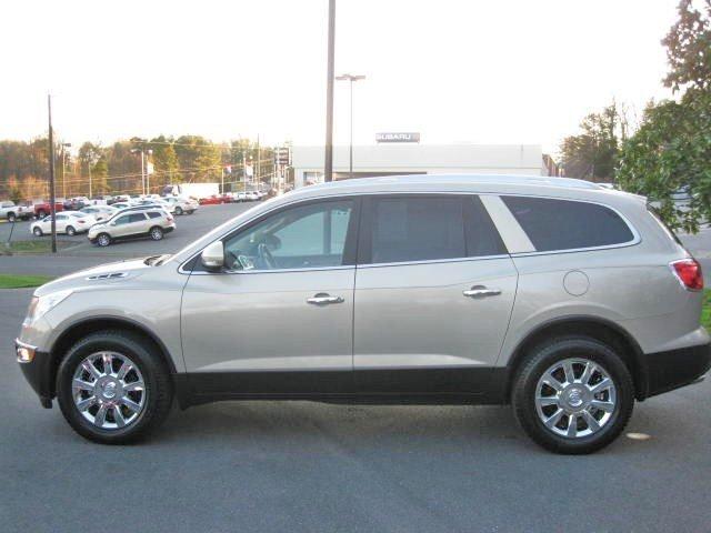 Buick Enclave 2011 photo 3