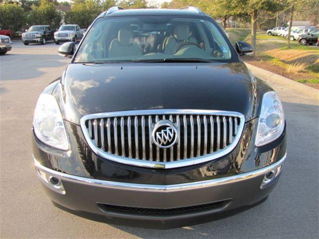 Buick Enclave 2011 photo 2