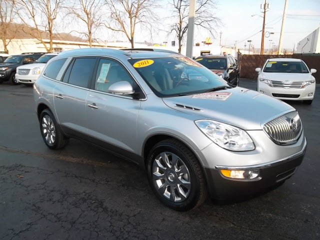 Buick Enclave 2011 photo 1