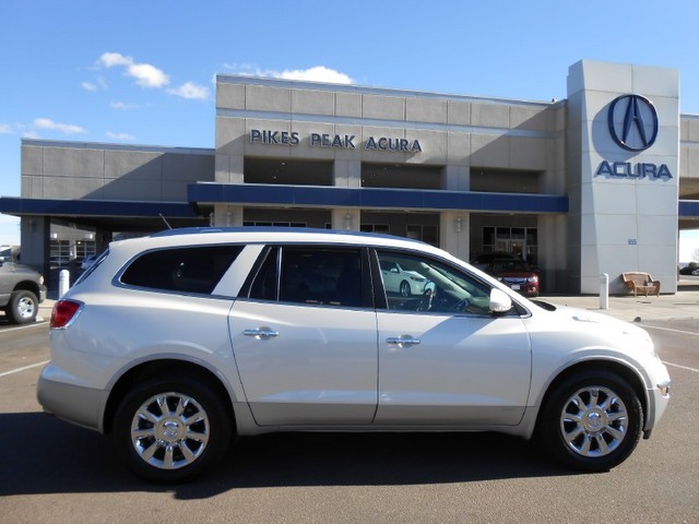 Buick Enclave 2011 photo 3