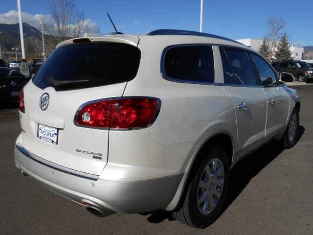 Buick Enclave 2011 photo 4