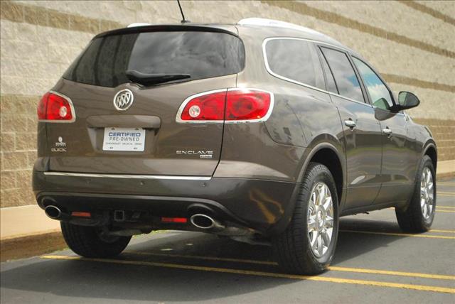 Buick Enclave 2011 photo 1