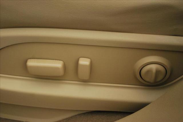 Buick Enclave 2011 photo 15