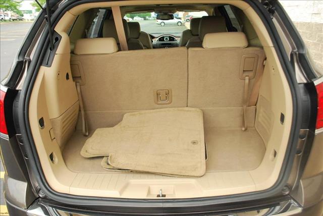 Buick Enclave 2011 photo 9