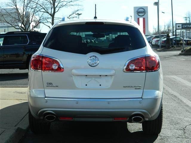 Buick Enclave 2011 photo 3