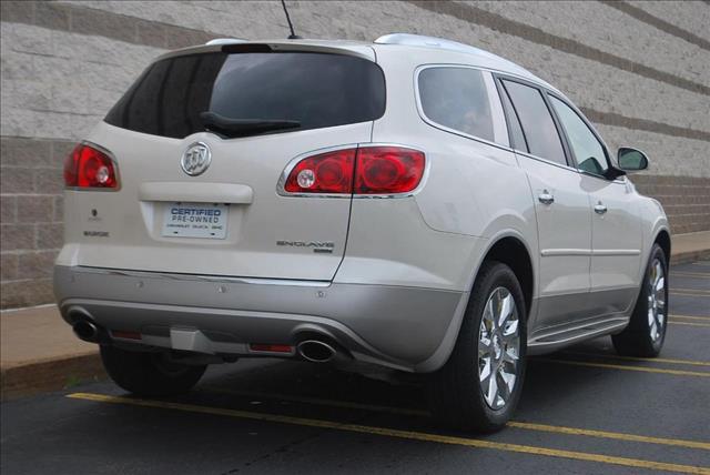 Buick Enclave 2011 photo 1