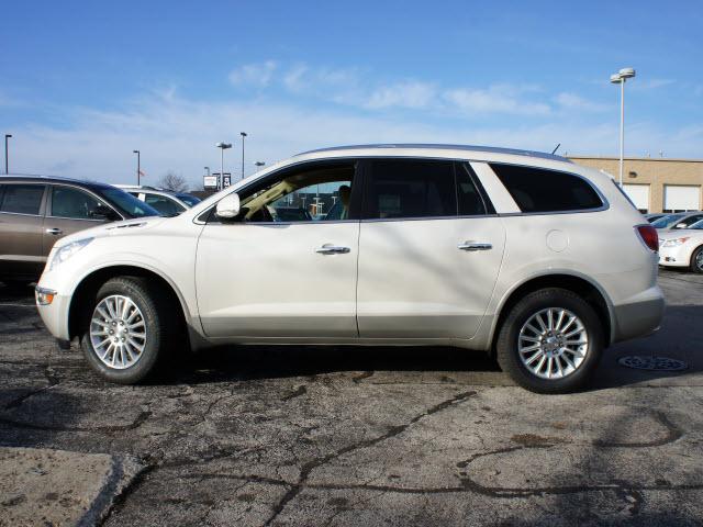 Buick Enclave 2012 photo 1