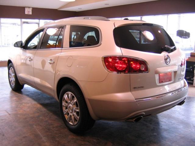 Buick Enclave 2012 photo 1