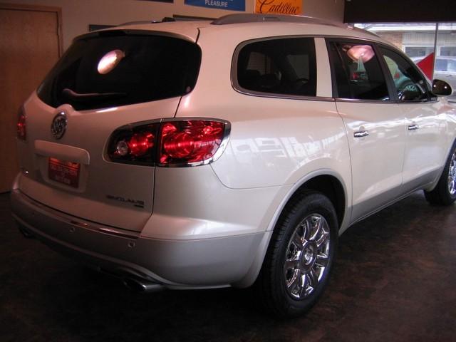 Buick Enclave 2012 photo 2