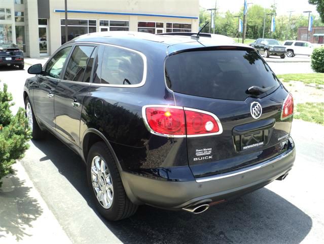 Buick Enclave 4dr Sdn V8 NAV SUV