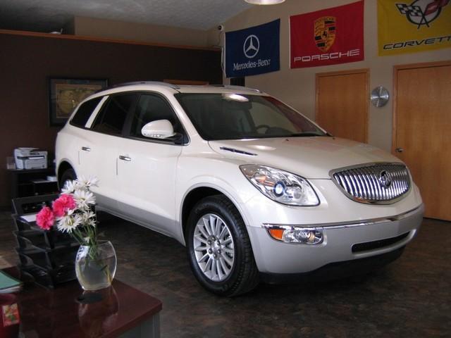 Buick Enclave 2012 photo 1