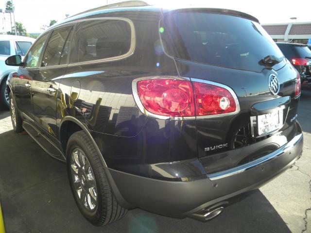 Buick Enclave 2012 photo 4