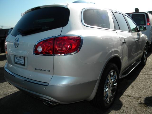 Buick Enclave 2012 photo 3