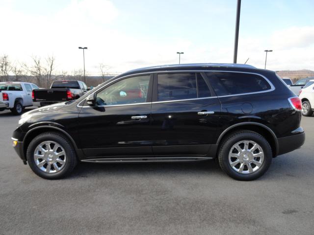 Buick Enclave 2012 photo 2