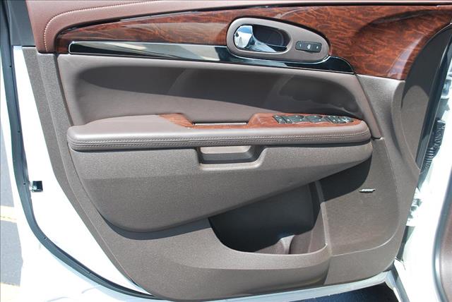 Buick Enclave 2013 photo 4