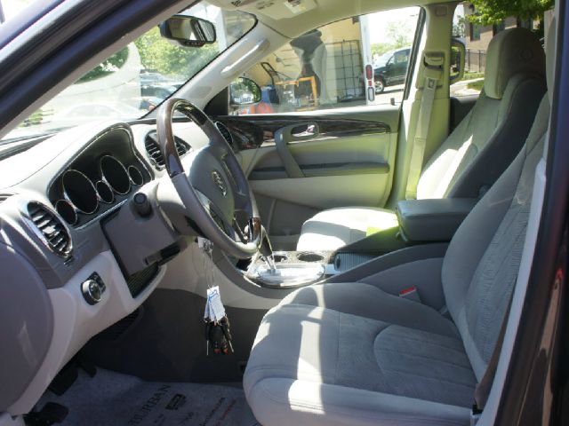 Buick Enclave 2013 photo 11