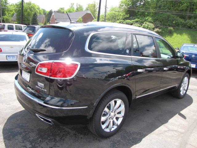 Buick Enclave 2013 photo 1