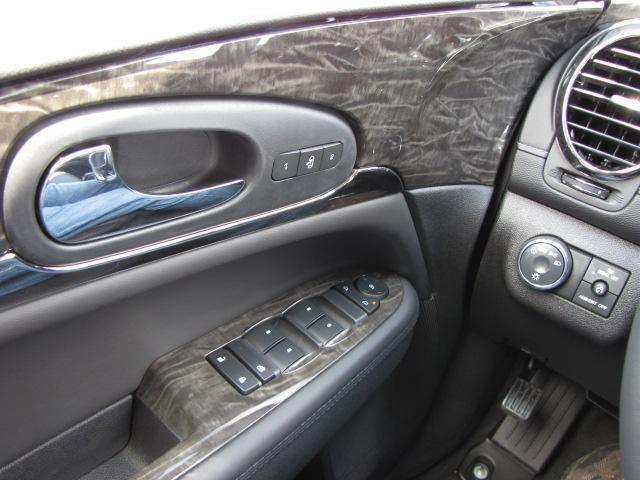 Buick Enclave 2013 photo 8