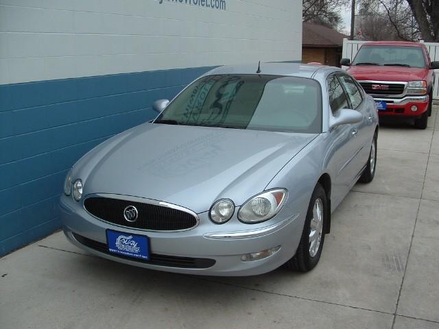 Buick LaCrosse 2005 photo 1