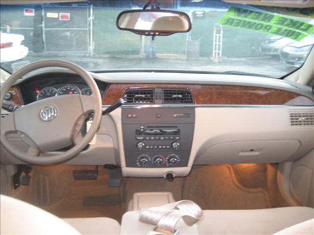 Buick LaCrosse 2005 photo 4