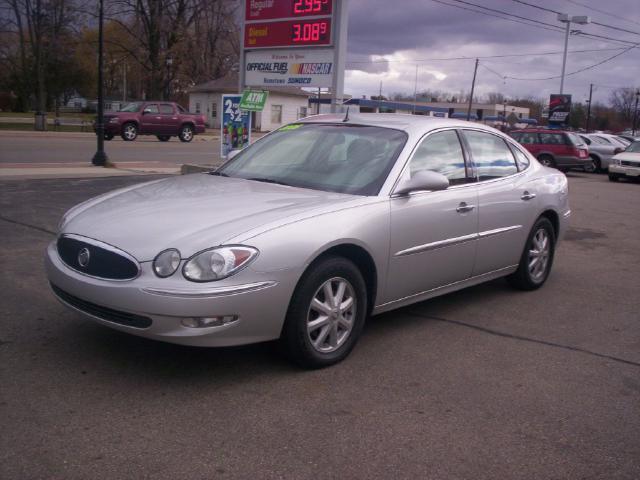 Buick LaCrosse 2005 photo 1