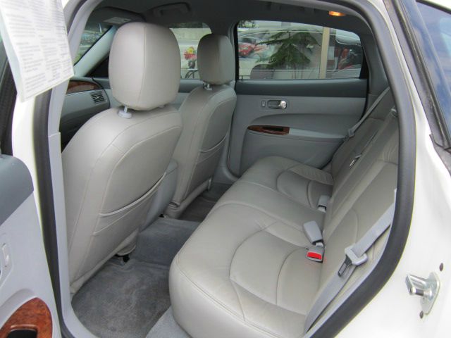 Buick LaCrosse 2005 photo 6