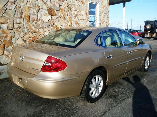 Buick LaCrosse 2005 photo 3