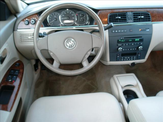 Buick LaCrosse 2005 photo 1