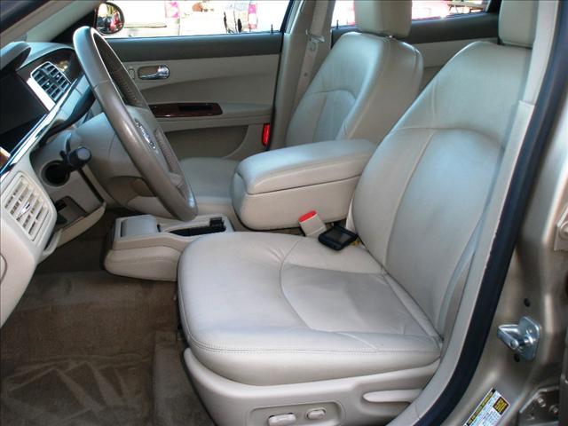 Buick LaCrosse 2005 photo 2