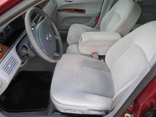 Buick LaCrosse 2005 photo 1