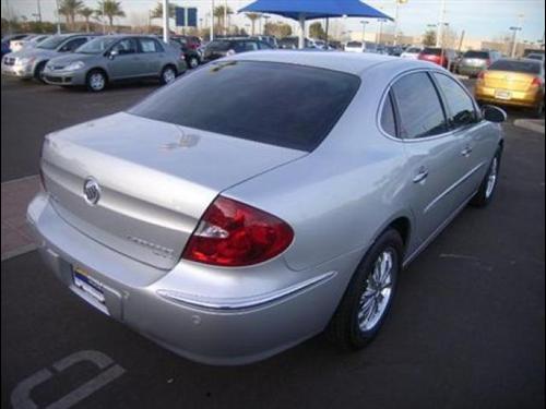 Buick LaCrosse 2005 photo 2