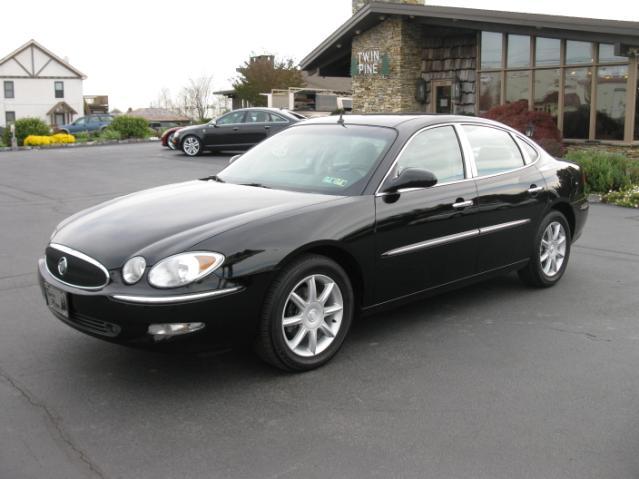 Buick LaCrosse 2005 photo 2