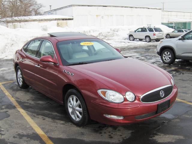 Buick LaCrosse 2005 photo 1