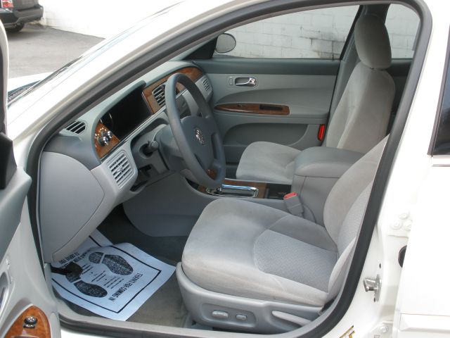 Buick LaCrosse 2005 photo 1