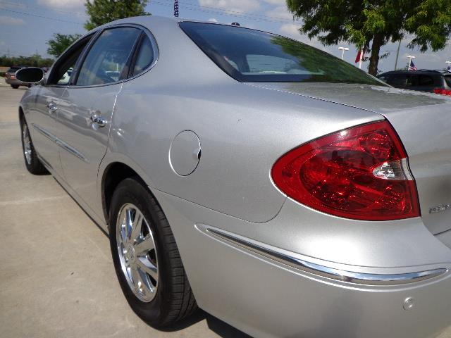 Buick LaCrosse 2005 photo 11