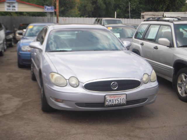 Buick LaCrosse 2005 photo 4