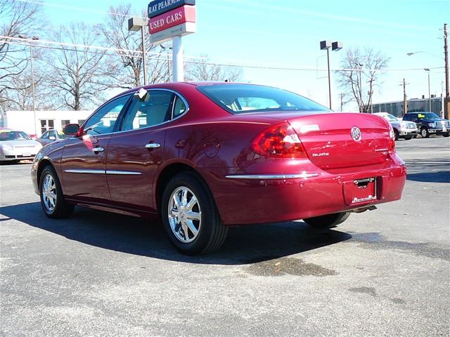 Buick LaCrosse 2005 photo 1