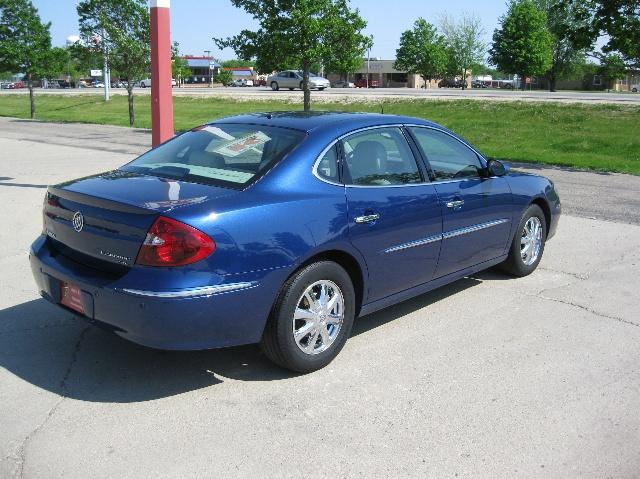 Buick LaCrosse 2005 photo 3